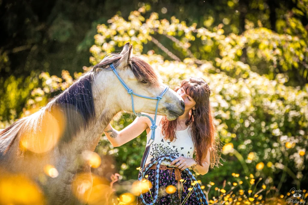 okla bisou cheval formation